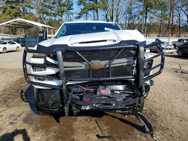 2024 CHEVROLET SILVERADO Custom