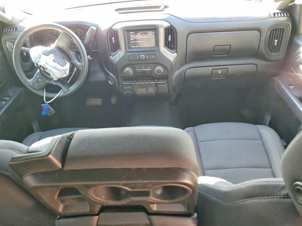 2024 CHEVROLET SILVERADO Custom