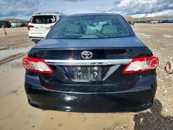 2013 TOYOTA COROLLA