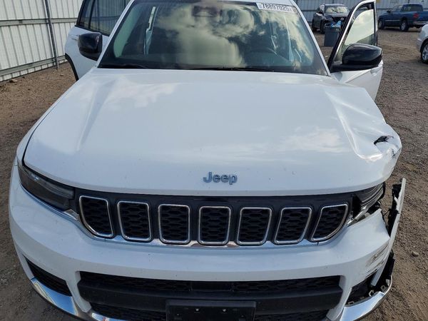 2023 JEEP GRAND CHEROKEE Laredo, Altitude