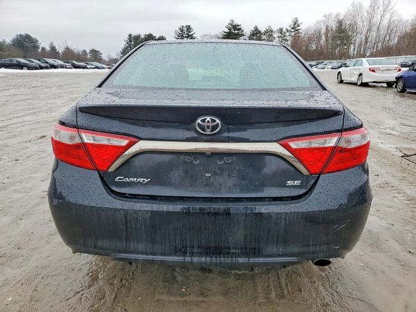 2017 TOYOTA CAMRY