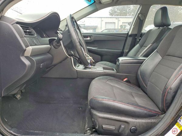 2017 TOYOTA CAMRY