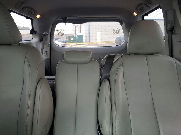 2014 TOYOTA SIENNA