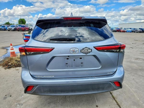 2021 TOYOTA HIGHLANDER XLE Nav