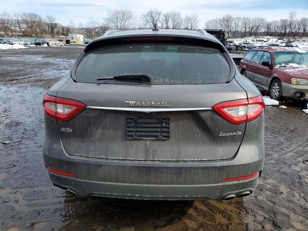 2018 MASERATI LEVANTE