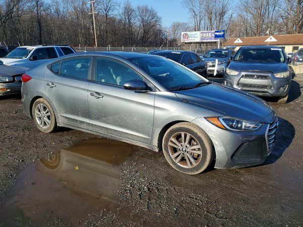 2017 HYUNDAI ELANTRA