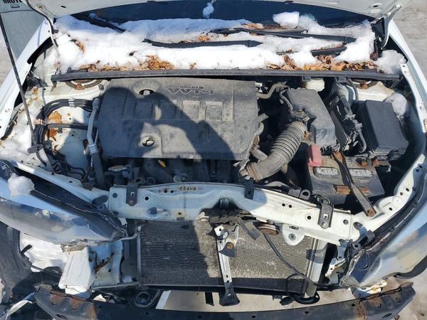 2016 TOYOTA COROLLA L/LE — Engine bay