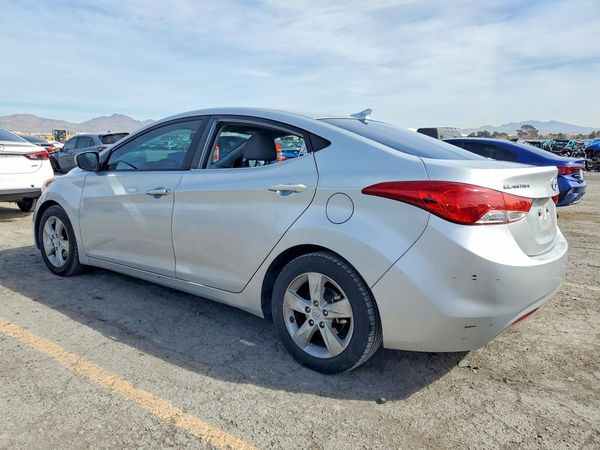 2013 HYUNDAI ELANTRA