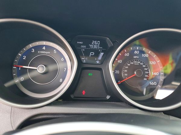 2013 HYUNDAI ELANTRA