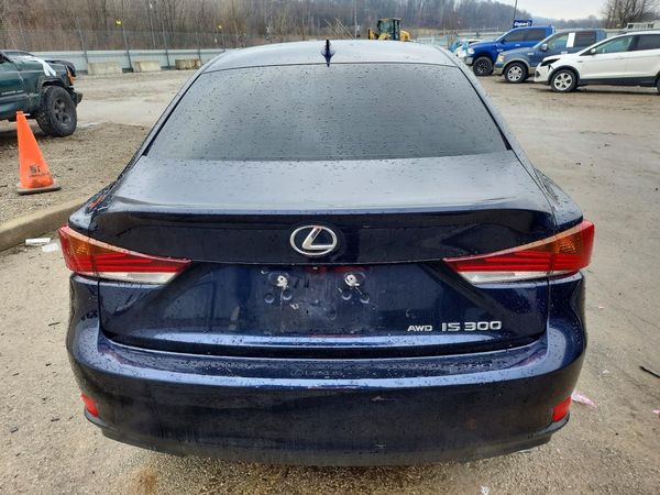 2017 LEXUS IS 300