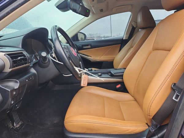 2017 LEXUS IS 300