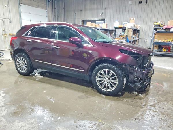 2017 CADILLAC XT5 Luxury