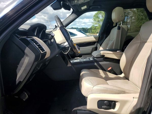 2017 LAND ROVER DISCOVERY SE