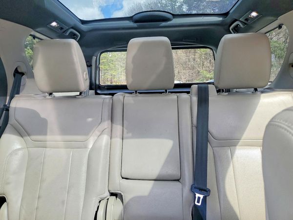 2017 LAND ROVER DISCOVERY SE