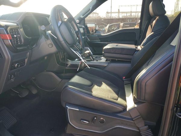 2025 FORD F150