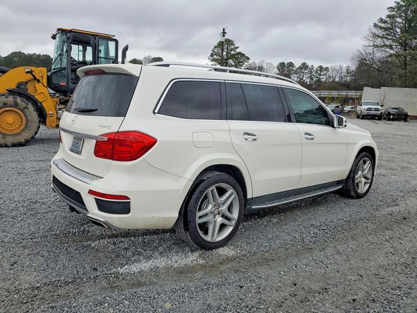 2015 MERCEDES-BENZ GL GL550 4MATIC