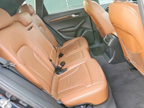 2012 AUDI Q5