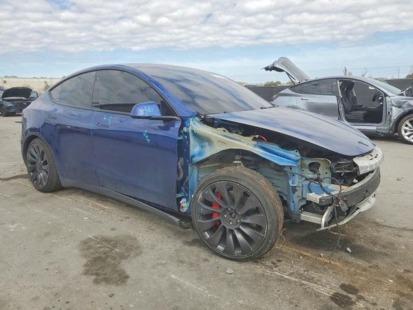 2020 TESLA MODEL Y