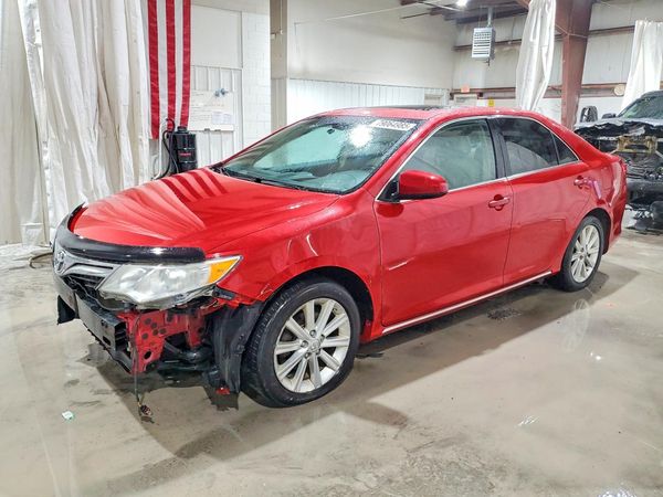2013 TOYOTA CAMRY