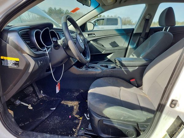 2015 KIA OPTIMA GL - Middle-low