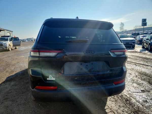 2025 JEEP GRAND CHEROKEE Laredo, Altitude