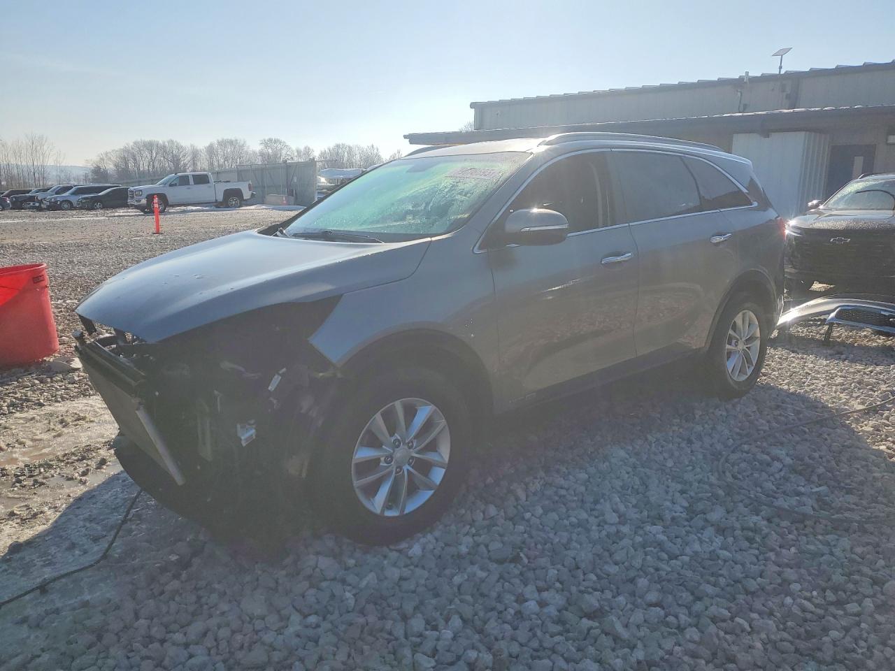 2016 KIA SORENTO L / LX