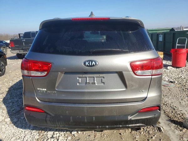2016 KIA SORENTO L / LX