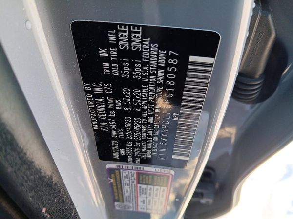 2023 KIA SORENTO EX