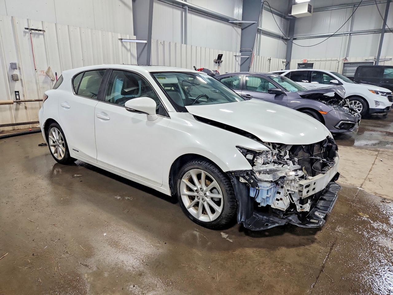 2013 LEXUS CT 200H