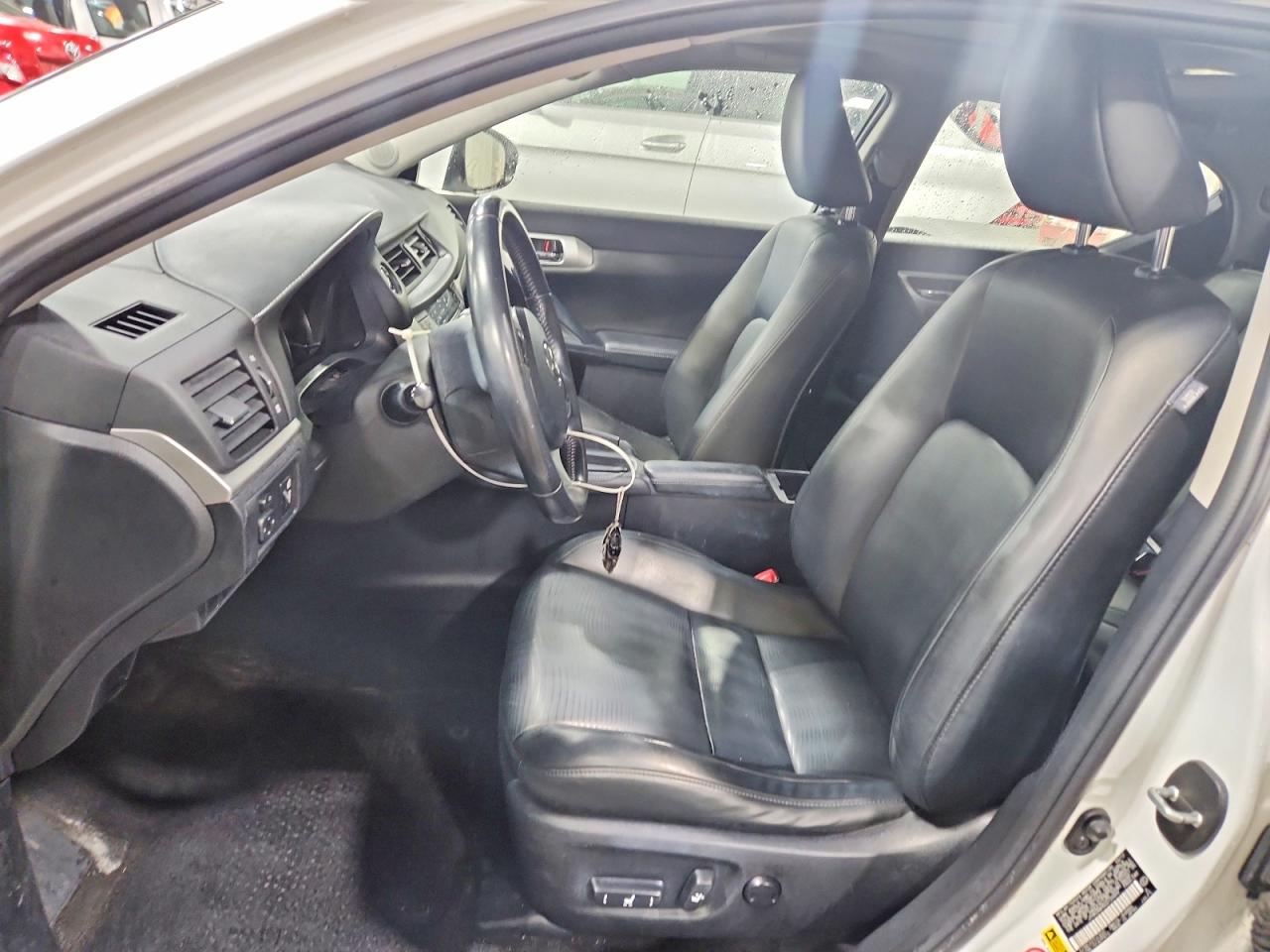 2013 LEXUS CT 200H