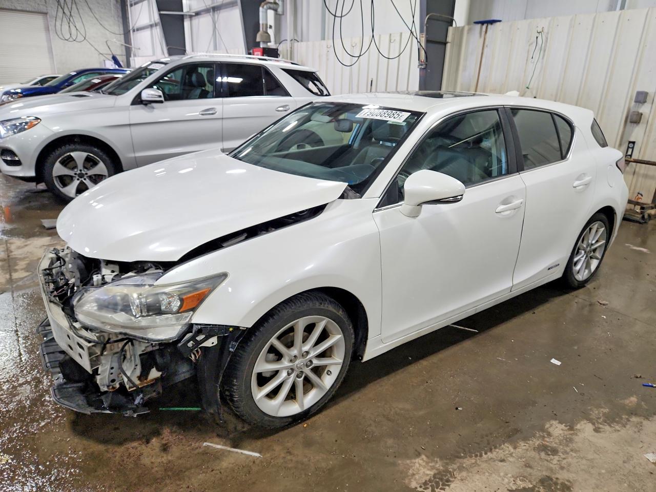 2013 LEXUS CT 200H