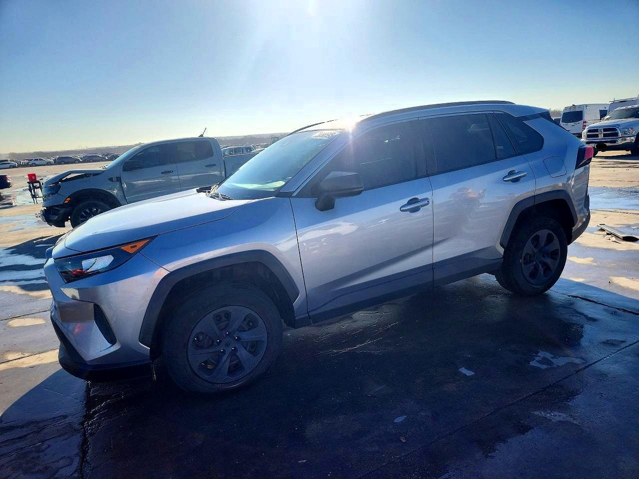 2019 TOYOTA RAV4 LE