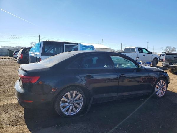2017 AUDI A4 quattro Premium