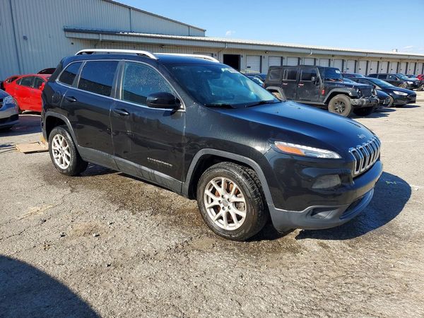 2015 JEEP CHEROKEE Latitude — Passenger 3/4