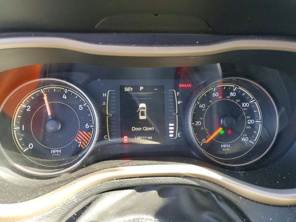 2015 JEEP CHEROKEE Latitude — ODOM