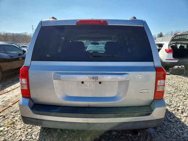2016 JEEP PATRIOT Latitude — DIRR