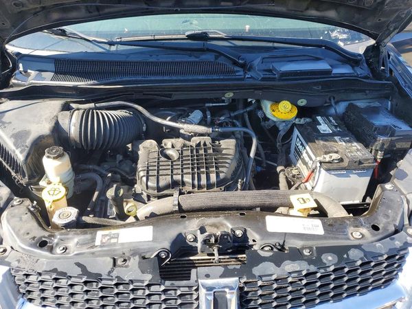 2014 DODGE GRAND CARAVAN SE — Engine bay