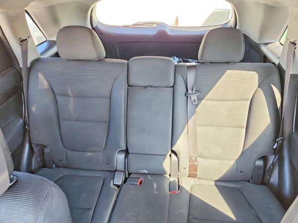2015 KIA SORENTO GL — SUVN