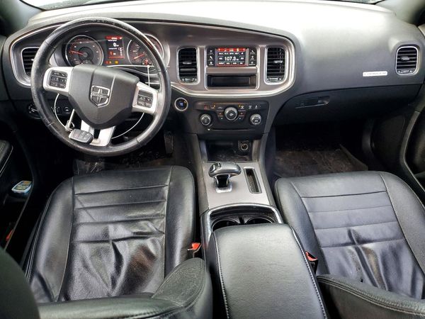 2013 DODGE CHARGER SE RWD