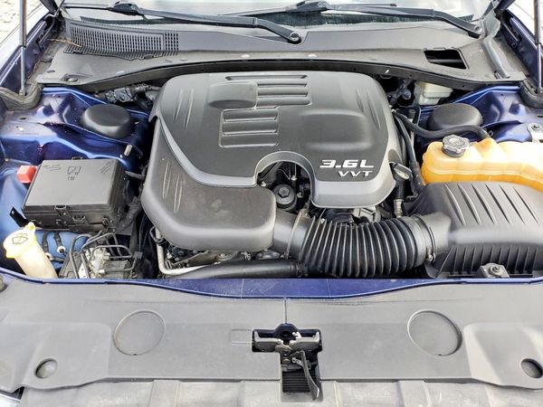 2013 DODGE CHARGER SE RWD