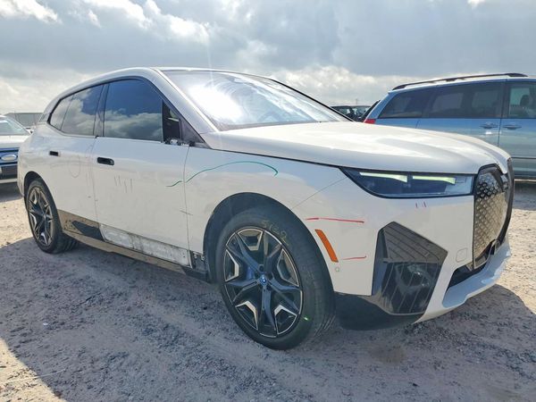 2023 BMW IX xDrive50i
