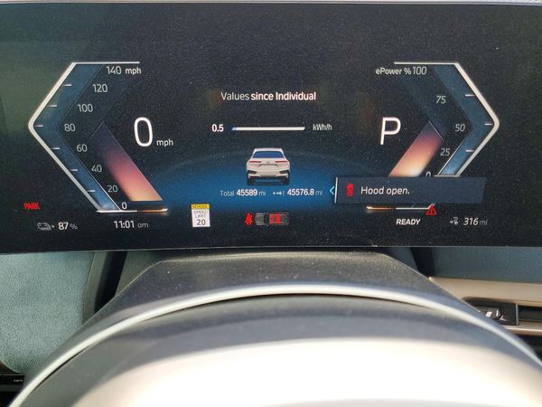 2023 BMW IX xDrive50i