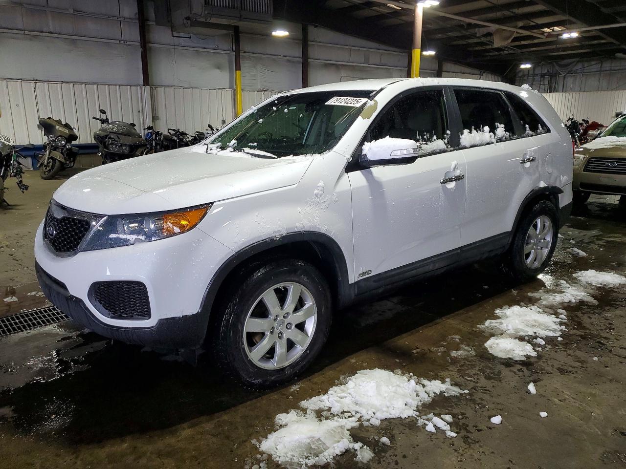 2013 KIA SORENTO