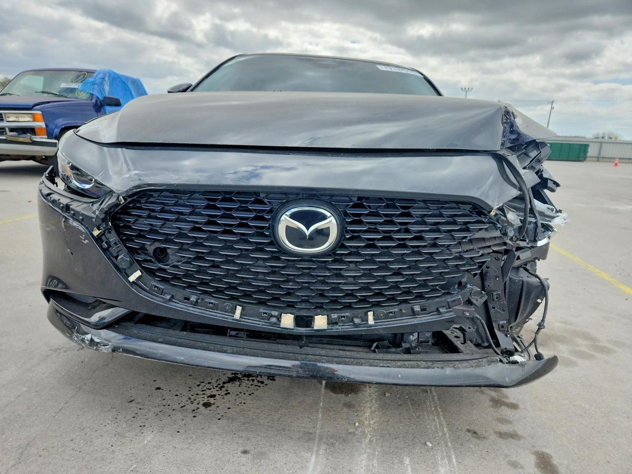 2025 MAZDA 3 Preferred Package