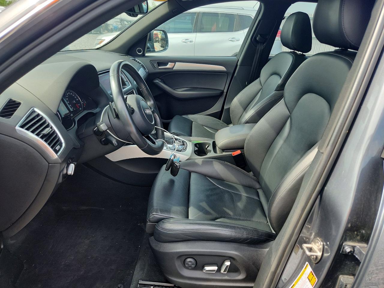 2016 AUDI Q5