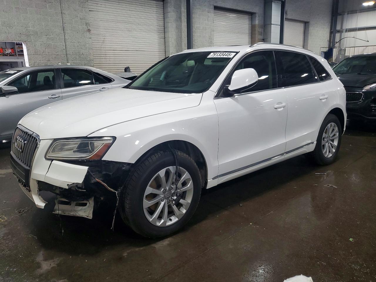2013 AUDI Q5 Premium Plus