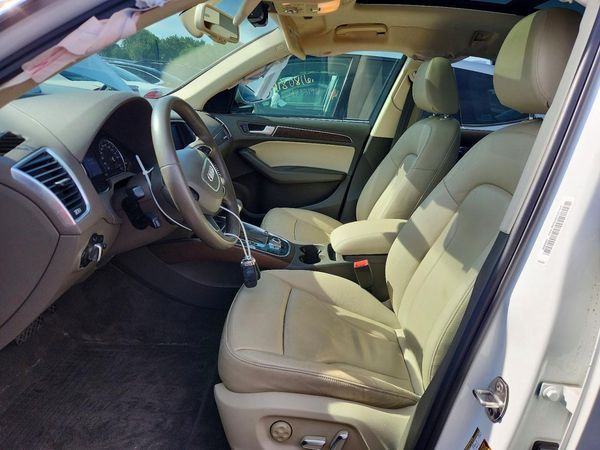 2013 AUDI Q5 Premium Plus