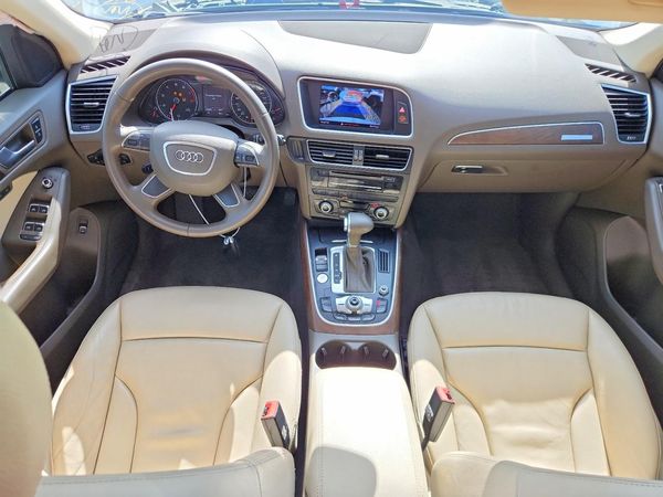 2013 AUDI Q5 Premium Plus