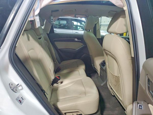 2013 AUDI Q5 Premium Plus