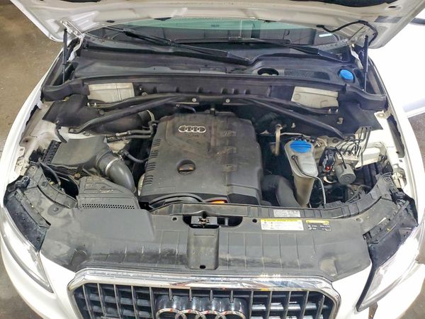 2013 AUDI Q5 Premium Plus